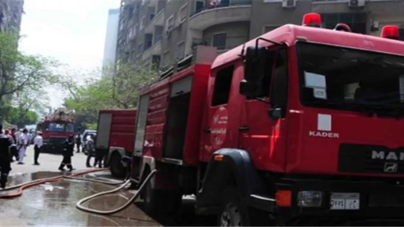 4 سيارات إطفاء لإخماد حريق في منزل بمنطقة فيصل