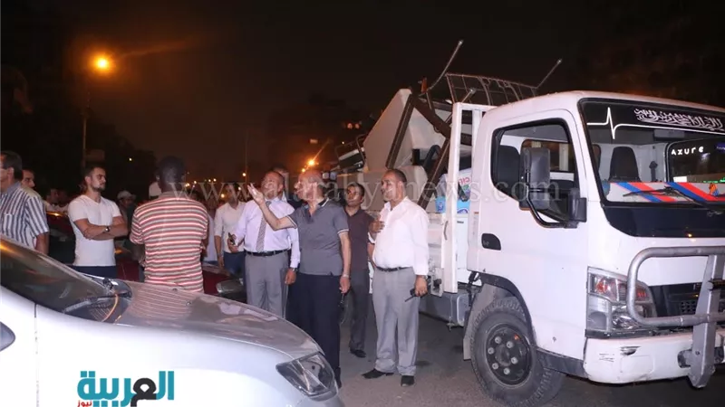 بالصور.. حملة مكبرة لرفع إشغالات الكافيهات بمصر الجديدة 