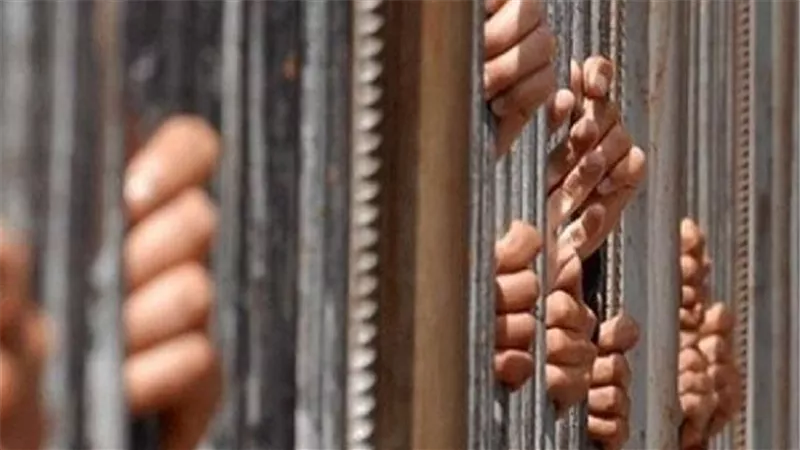 حبس 5 أفراد متهمين بسرقة مليون جنيه من شركة 