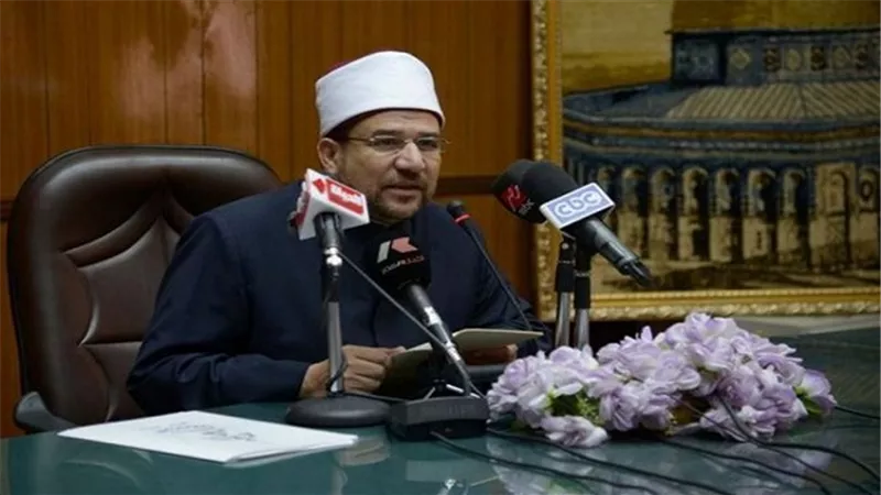 وزير الأوقاف: صرف 300 جنيه مكافأة لجميع العاملين بالوزارة