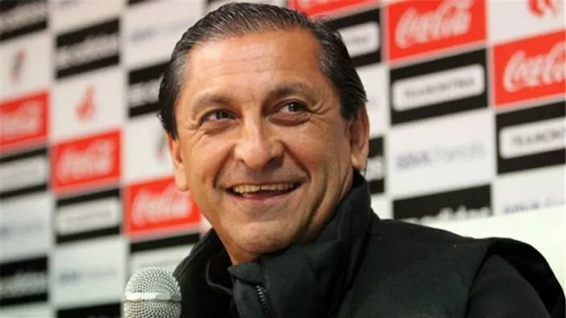 الزمالك يفاوض مدربًا أرجنتينيًا لإدارة الفريق بعد كأس مصر