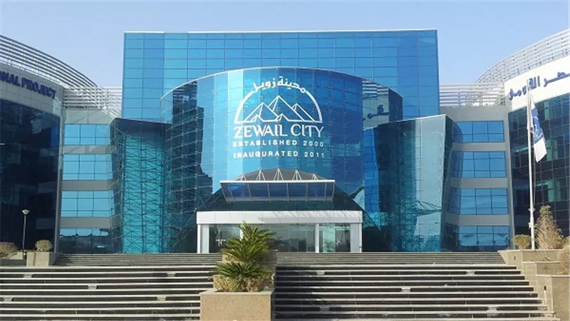 بالفيديو.. أستاذ بجامعة زويل: دعم السيسي يعد نقلة نوعية للمؤسسة