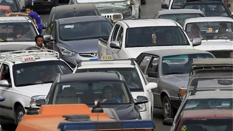  زحام مروري بمحاور وميادين القاهرة والجيزة 