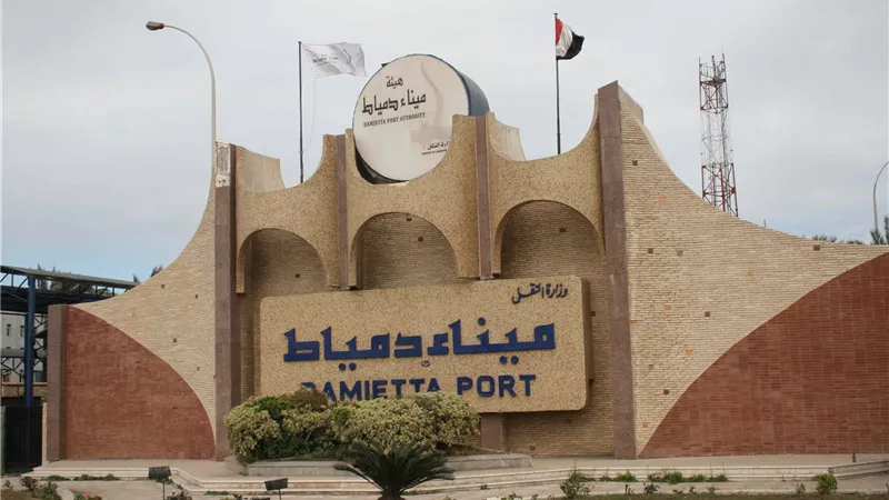 ميناء دمياط يستقبل 6 سفن بضائع و5 حاويات خلال 24 ساعة