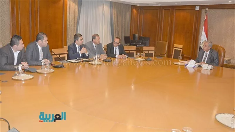 وزير الصناعة: الحكومة ماضية قدمًا لحل أزمة الدولار