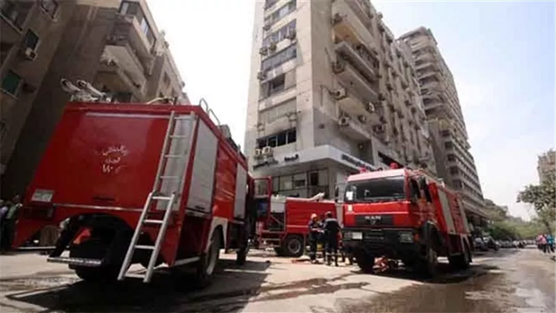 4 سيارات إطفاء لإخماد حريق بمحل 