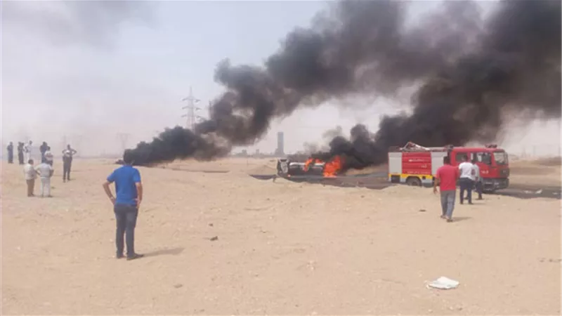 إخماد حريق بشاحنة تبريد بطريق 