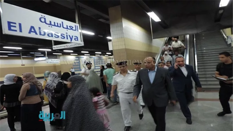 بالصور.. مدير شرطة النقل يتفقد الخدمات الأمنية بالمترو والسكة الحديد