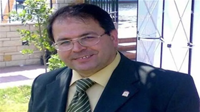 لجنة متخصصة لمكافحة الفساد بـ