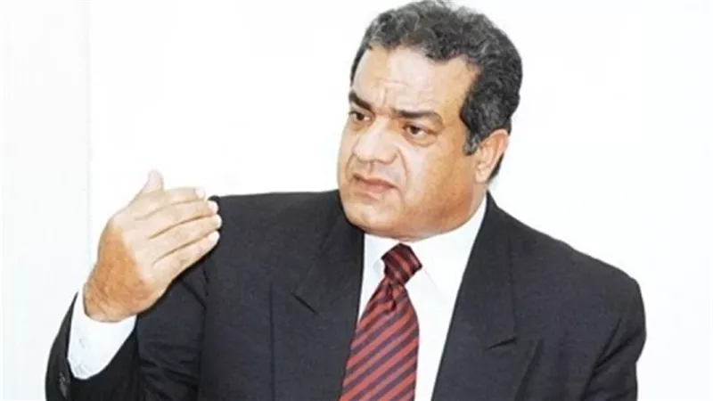 خبراء يحددون ورقة عمل 