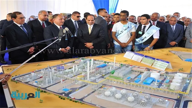 السيسي يفتتح مجمع البتروكيماويات 