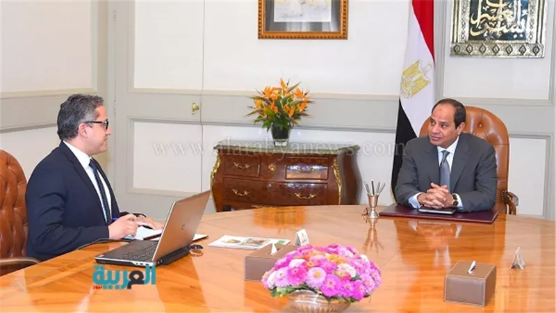تفاصيل لقاء السيسي بوزير الآثار 
