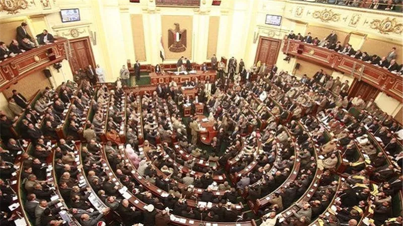 برلماني يطالب بتشكيل لجنة لدراسة حماية المصريين في ليبيا
