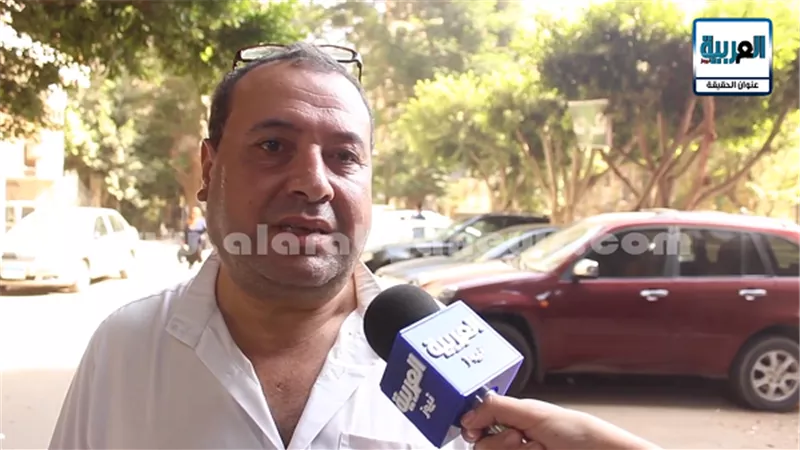 بالفيديو.. بين الإباحية والأدب.. رأي الشارع في طريقة 