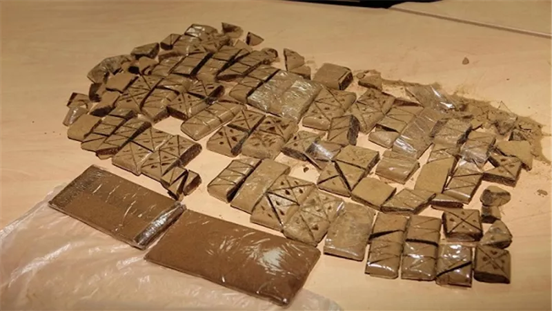 القبض على سوداني متلبسًا بحيازة 