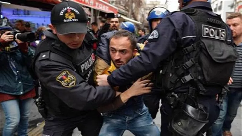 تركيا تعتقل 146 أستاذا جامعيًا يشتبه في تورطهم بمحاولة الانقلاب