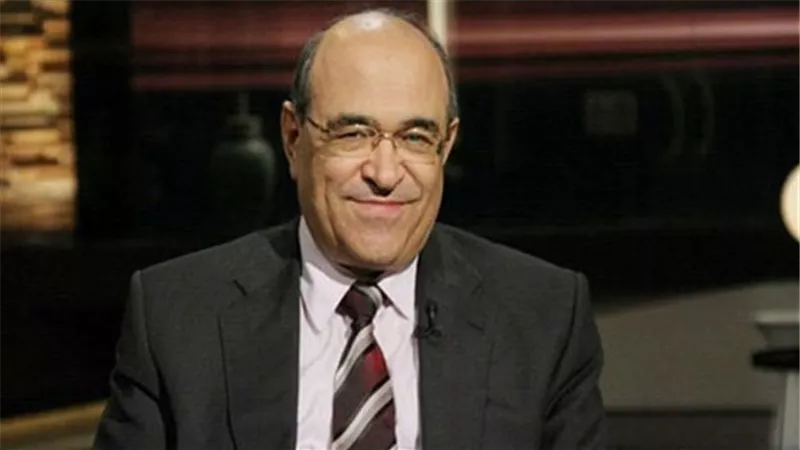 بالفيديو.. مفكر سياسي عن قرض 