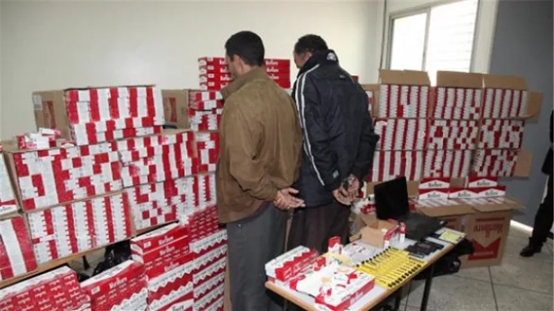 ضبط 135 ألف علبة سجائر أجنبية مهربة خلال 24 ساعة