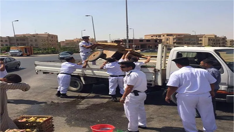 تنفيذ 720 إزالة إدارية وضبط 82 بائعًا متجولا في حملة بالقاهرة
