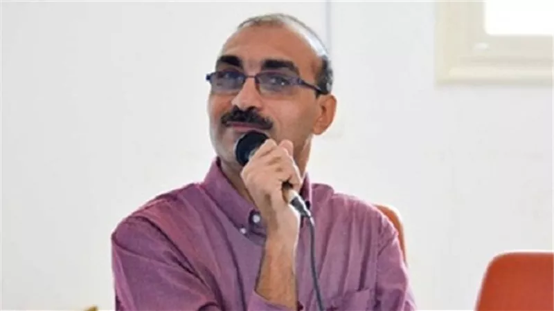 برلماني يكشف عن موعد إطاحة 