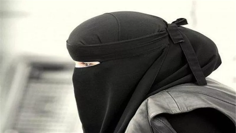 منع امرأة مسلمة من ارتداء النقاب في مدرسة ليلية بألمانيا