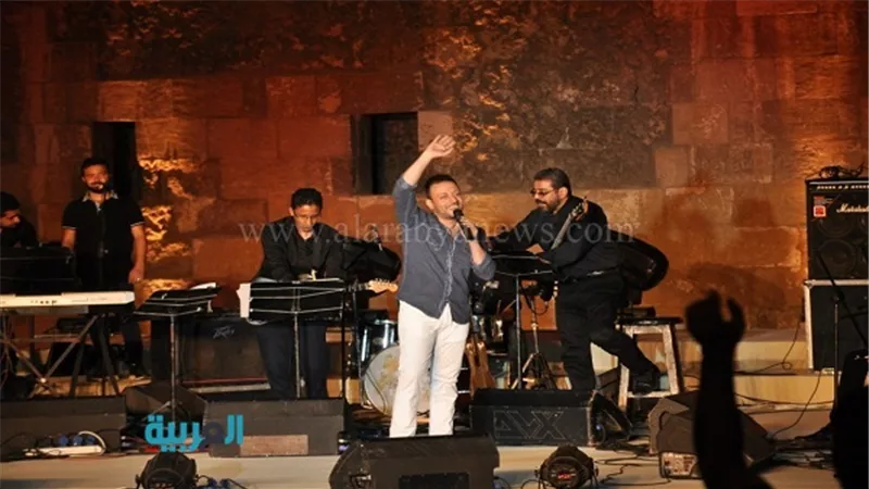بالصور.. لؤي يشعل حماس جمهور مهرجان 