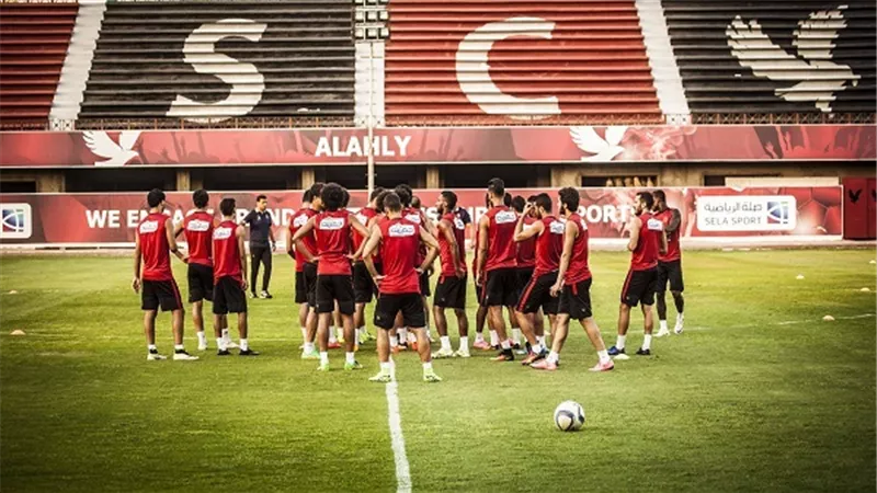 بث مباشر.. الأهلي يحل ضيفًا على أسيك بـ