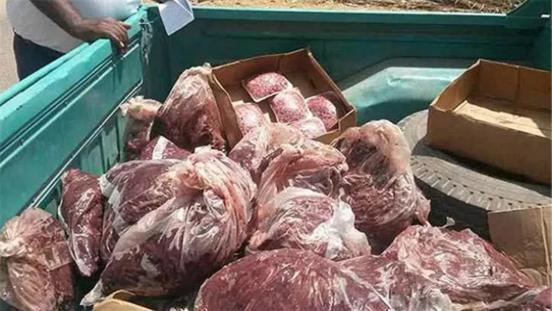 ضبط سيارة بداخلها 339 كيلو لحوم ودواجن فاسدة بمنشأة ناصر 
