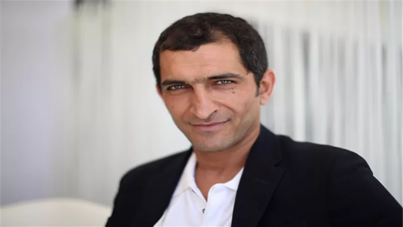 عمرو واكد عن استفتاء 