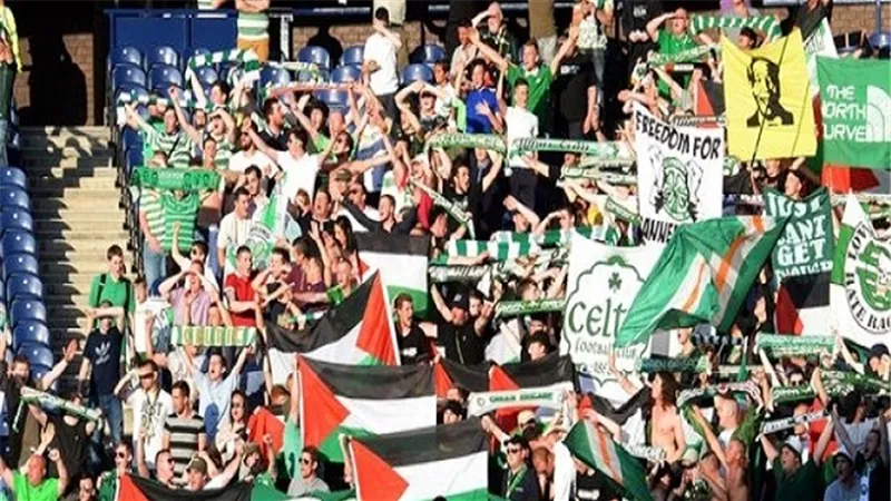 بالفيديو.. جماهير فرنسا ترفع العلم الفلسطيني وتحظر 