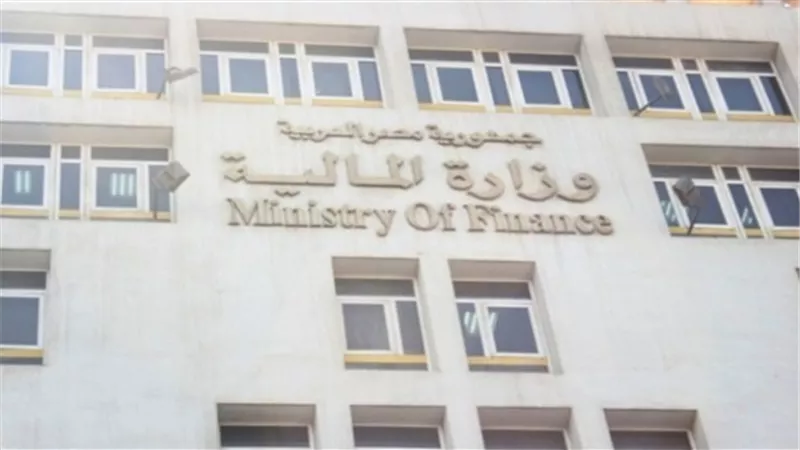 بالفيديو.. برلماني يحذر وزارة المالية من فرض ضرائب جديدة