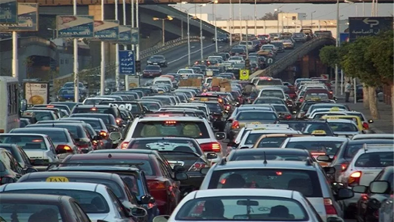 ازدحام مروري أعلى كوبري أكتوبر بسبب أعطال السيارات