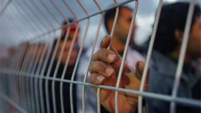أسرى عيادة سجن الرملة يشتكون من المعاملة السيئة