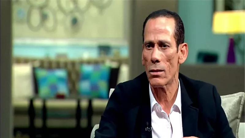 بالفيديو.. الفنان محمود عزب يقلد عمرو الليثي