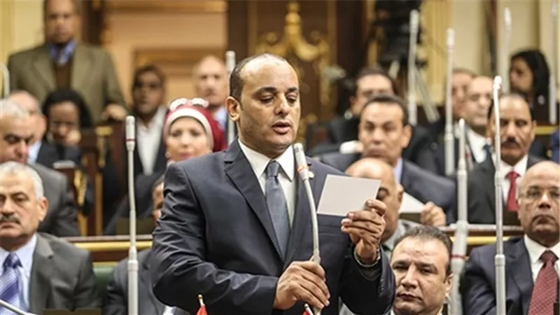 نائب عن 