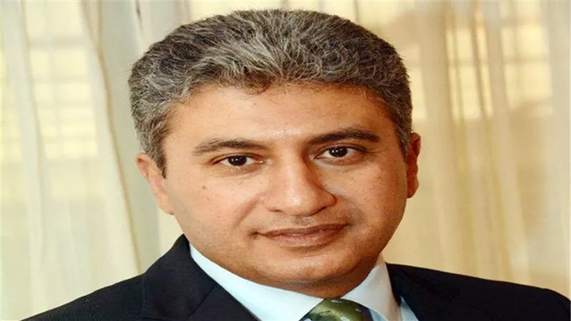 وزير الطيران المدني يلتقي نظيره السعودي
