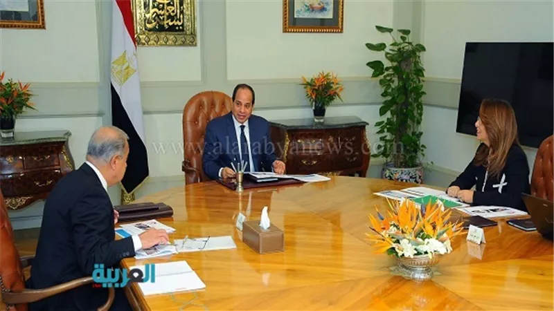 السيسي يطالب 