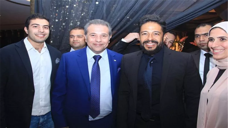 أين اختفى توفيق عكاشة؟.. صورة المول فضحت علاقته بـ