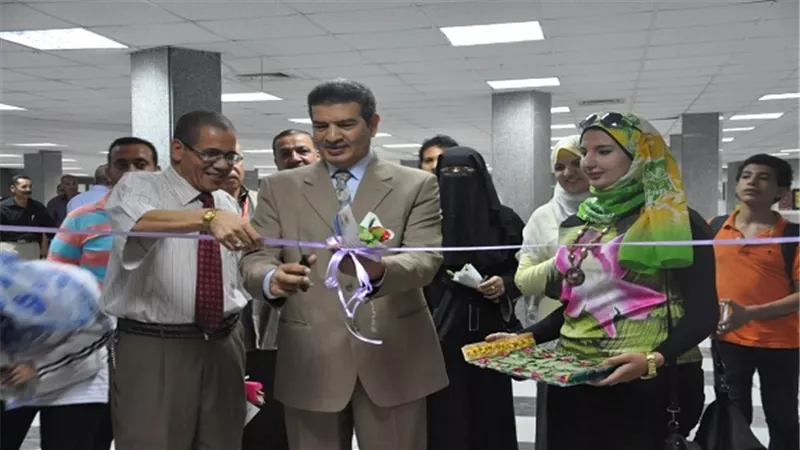 أسبوع فتيات الجامعات يشهد افتتاح معرض للفنون التشكيلية