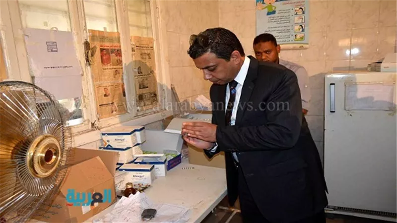 بالصور.. الرقابة الإدارية تفتش على المؤسسات الخدمية بالأقصر