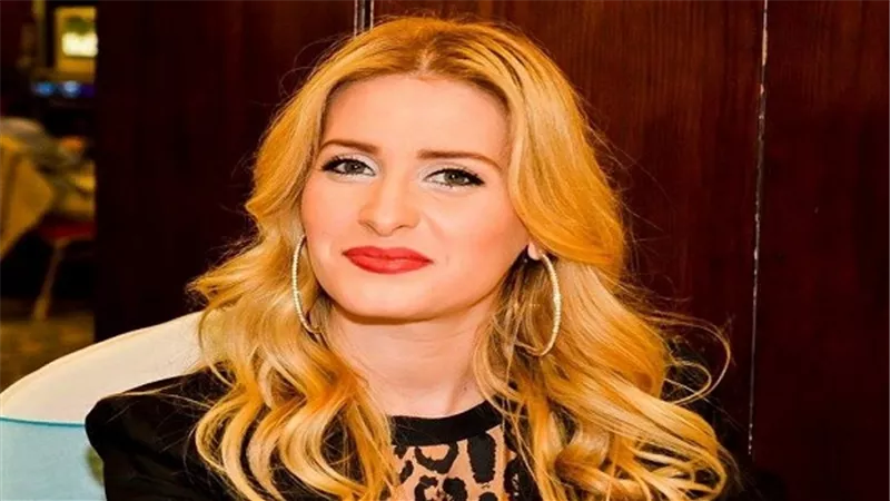كنزة مرسلي تروج لجائزة 