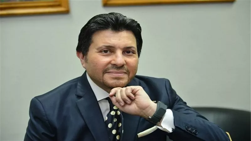 هاني شاكر ينفي اتفاقه على حفل ثاني أيام العيد