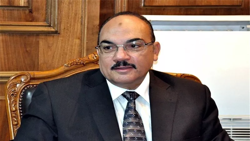 محافظ القليوبية يجتمع برؤساء المدن لبحث استعدادات العيد