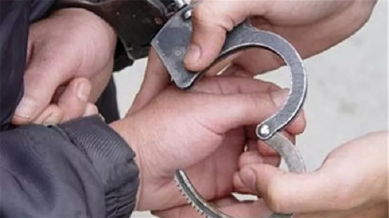 سقوط 3 عاطلين استولوا على أموال سائق بهيئة النقل في السلام