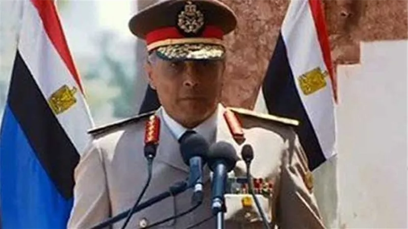 محافظ السويس الجديد يشكل لجنة استماع لمشكلات المواطنين
