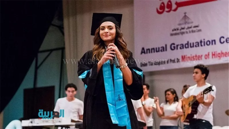 بالصور.. حفل تخرج كارمن سليمان