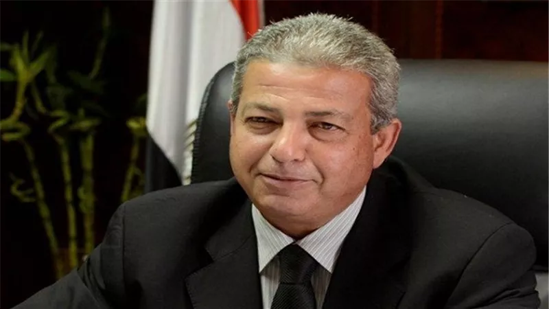 وزير الشباب يساند لاعبي البارالمبية على 