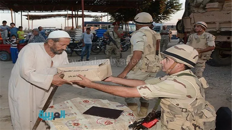القوات المسلحة تبدأ توزيع مليون ونصف حصة غذائية بالمناطق الاكثر احتياجًا