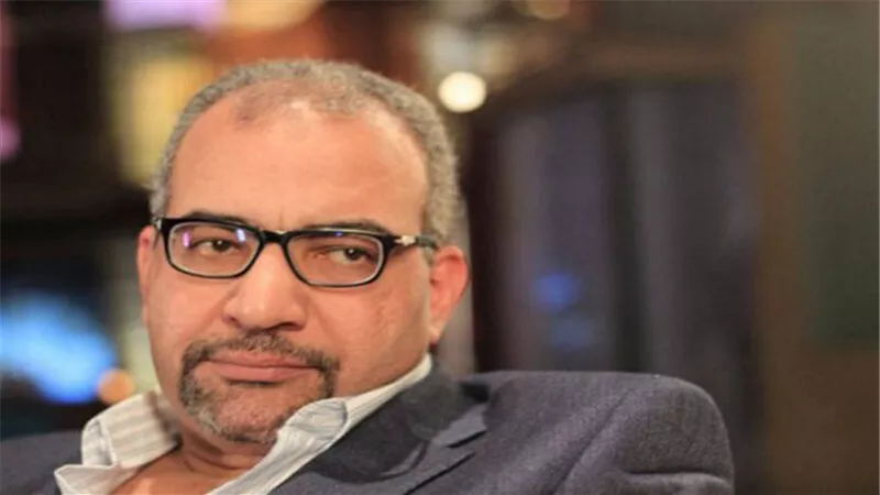 بيومي فؤاد يتجه إلى الأراضي المقدسة 