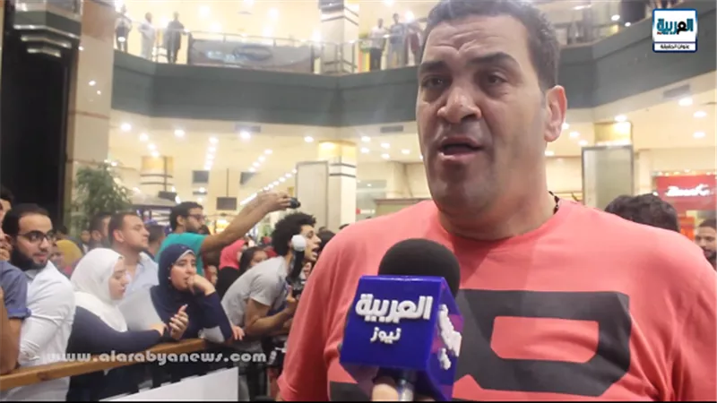 بالفيديو.. خفة دم الفنان طاهر أبو ليلة في 